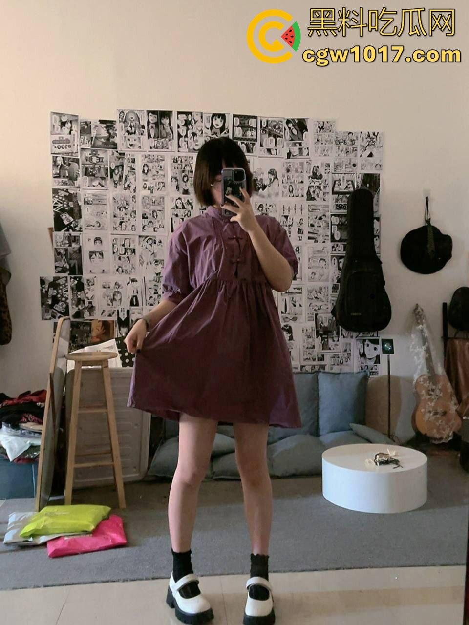 楼道无套爆操极品馒头逼表妹！母狗主动掰穴求内射，满穴的浓精顺着腿流一地  第2张