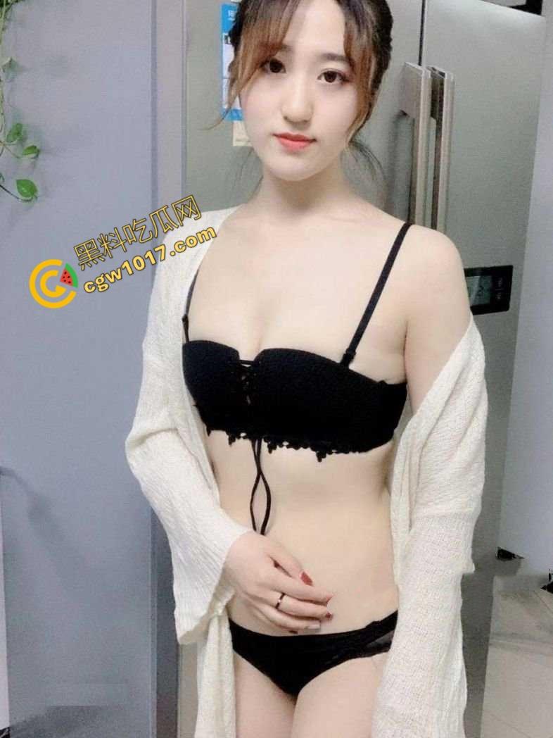 沈阳豪乳少妇【邓佳蕾】的淫荡诱惑：3P狂欢，狗绊式狂操，汁水四溅，欲仙欲死，疯狂放纵！  第8张