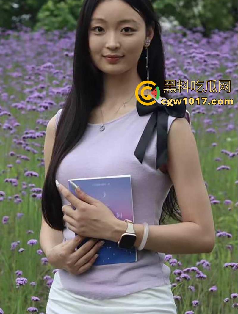 广东海洋大学极品24级系花【李晓芸】不雅视频遭前男友曝光，极品模特身材，各种蹶臀挨操，扶墙猛插淫荡的一批！  第4张