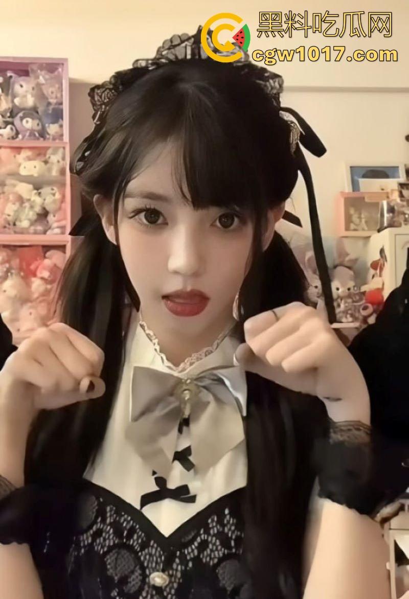 抖音高颜值网红【不要乱倒垃圾】早期私密视频曝光，极品尤物露脸深情口交深喉， 高清无码甜妹人设崩塌！  第5张