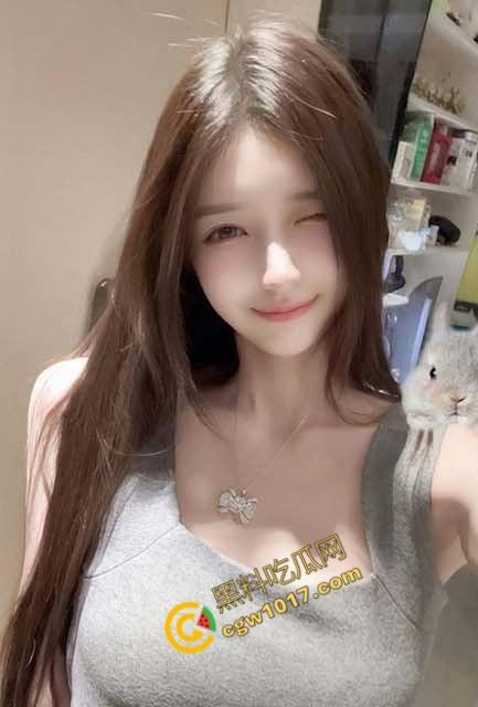 极品尤物CikaiMoon大尺度暴露！穿越稻田，酮体迷人，巨波荡漾，翘臀蹦跳，农民伯伯纷纷回眸，欲火中烧！  第3张