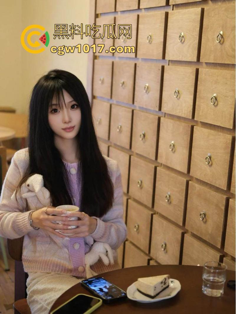 天津骚女【邵子畅】装欧洲女留哄骗富哥，天天约炮只为遇到哪个肯为她花钱的大冤种，骚逼早已雀黑无比！  第8张