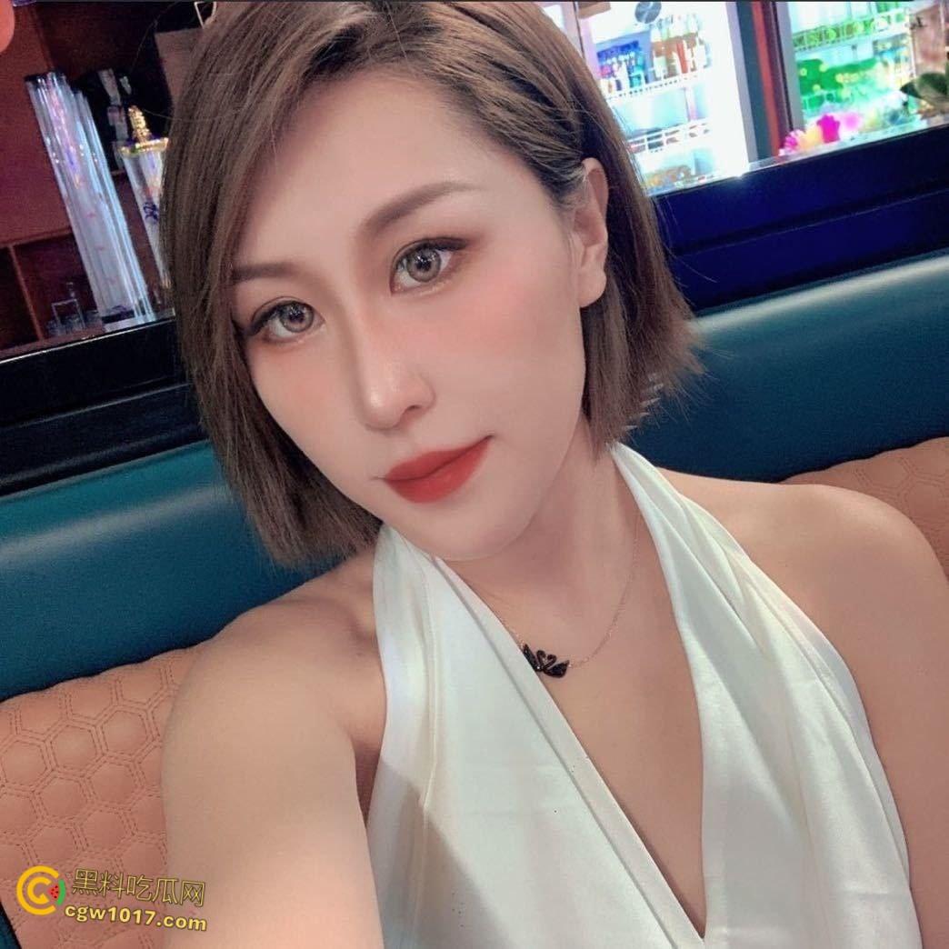 西安某公司优秀党员【方慧】，和单位领导开房偷情，还被领导pua不带套，穿着情趣制服被猛插内射！  第2张