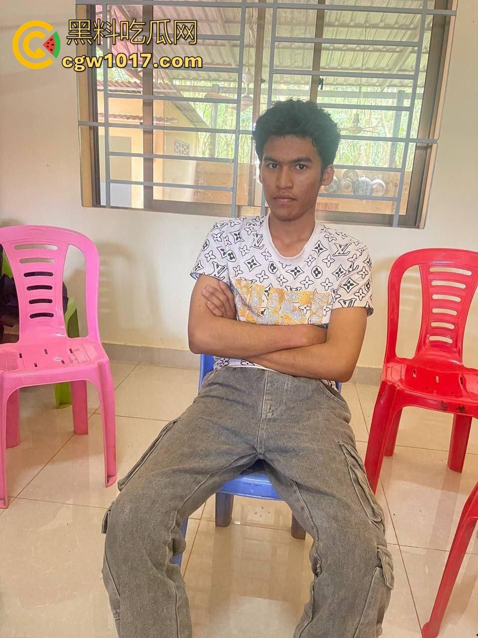 柬埔寨磅湛省灭门惨案 吸毒男子因争吵直接纵火砍人 造成9人死亡 包括一名5岁女童 老婆的娘家无一生还！  第2张