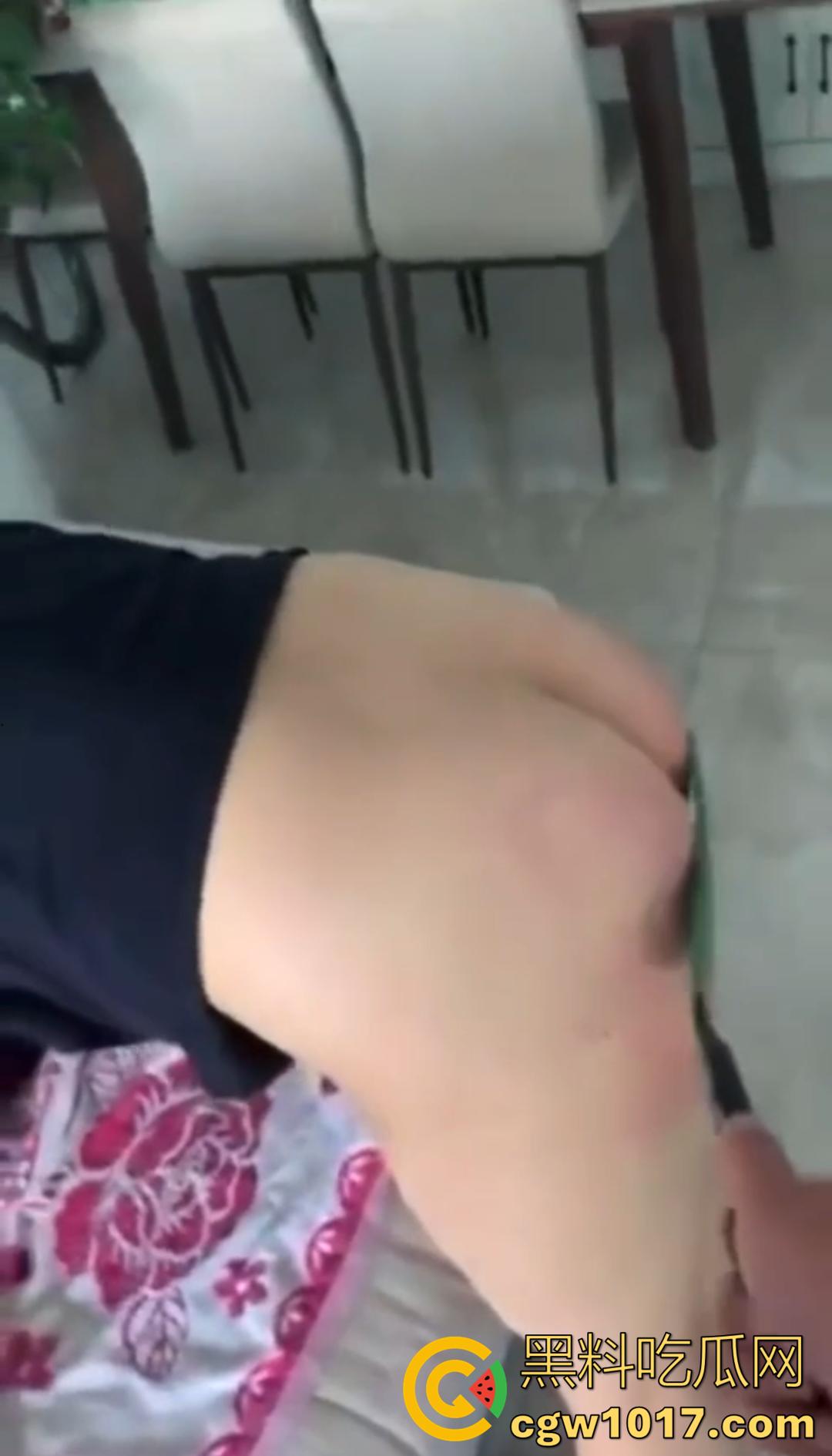 重口SM调教合集来袭！带你欣赏小众癖好！捆绑＋口塞＋臀刑鞭打，样样俱全 有的哭着求饶 有的还喊再用力！  第6张