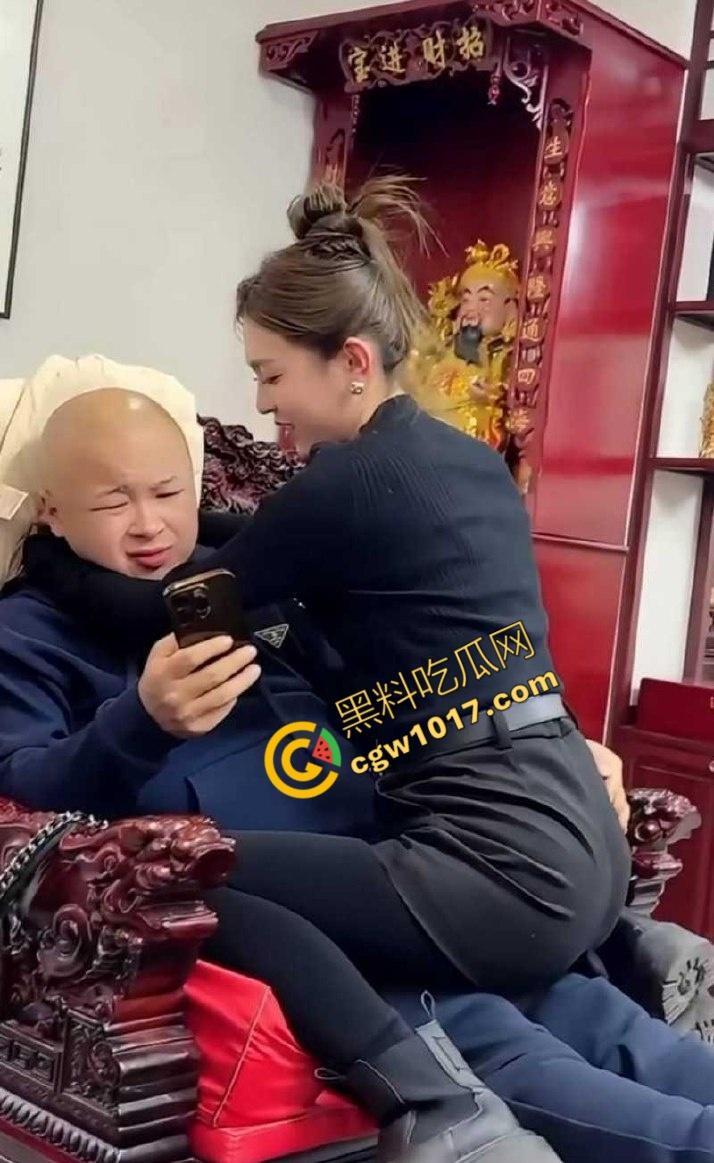 快手千万粉网红【老狗】惊爆丑闻：婚内出轨乱搞、KTV淫乱黑料满天飞！与爱徒【孙佳昕】狂欢，前妻直播爆猛料，裸露内幕掀波澜！  第14张