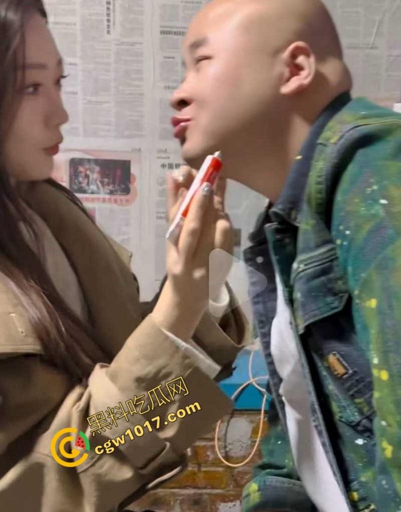 快手千万粉网红【老狗】惊爆丑闻：婚内出轨乱搞、KTV淫乱黑料满天飞！与爱徒【孙佳昕】狂欢，前妻直播爆猛料，裸露内幕掀波澜！  第6张