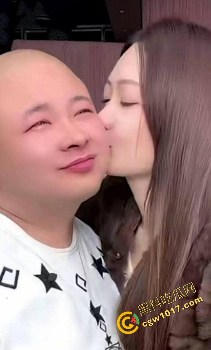 快手千万粉网红【老狗】惊爆丑闻：婚内出轨乱搞、KTV淫乱黑料满天飞！与爱徒【孙佳昕】狂欢，前妻直播爆猛料，裸露内幕掀波澜！  第13张