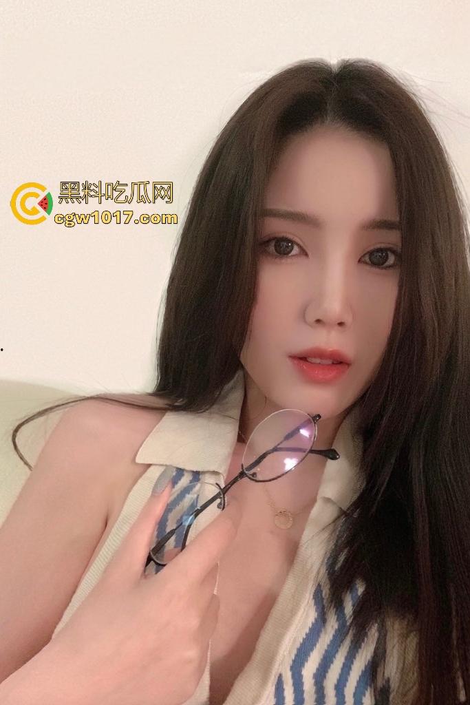 前女友是理发师，性感美臀极品身材却独爱口交，射满嘴咽下去又被口活舔硬，手技口技双绝！  第5张