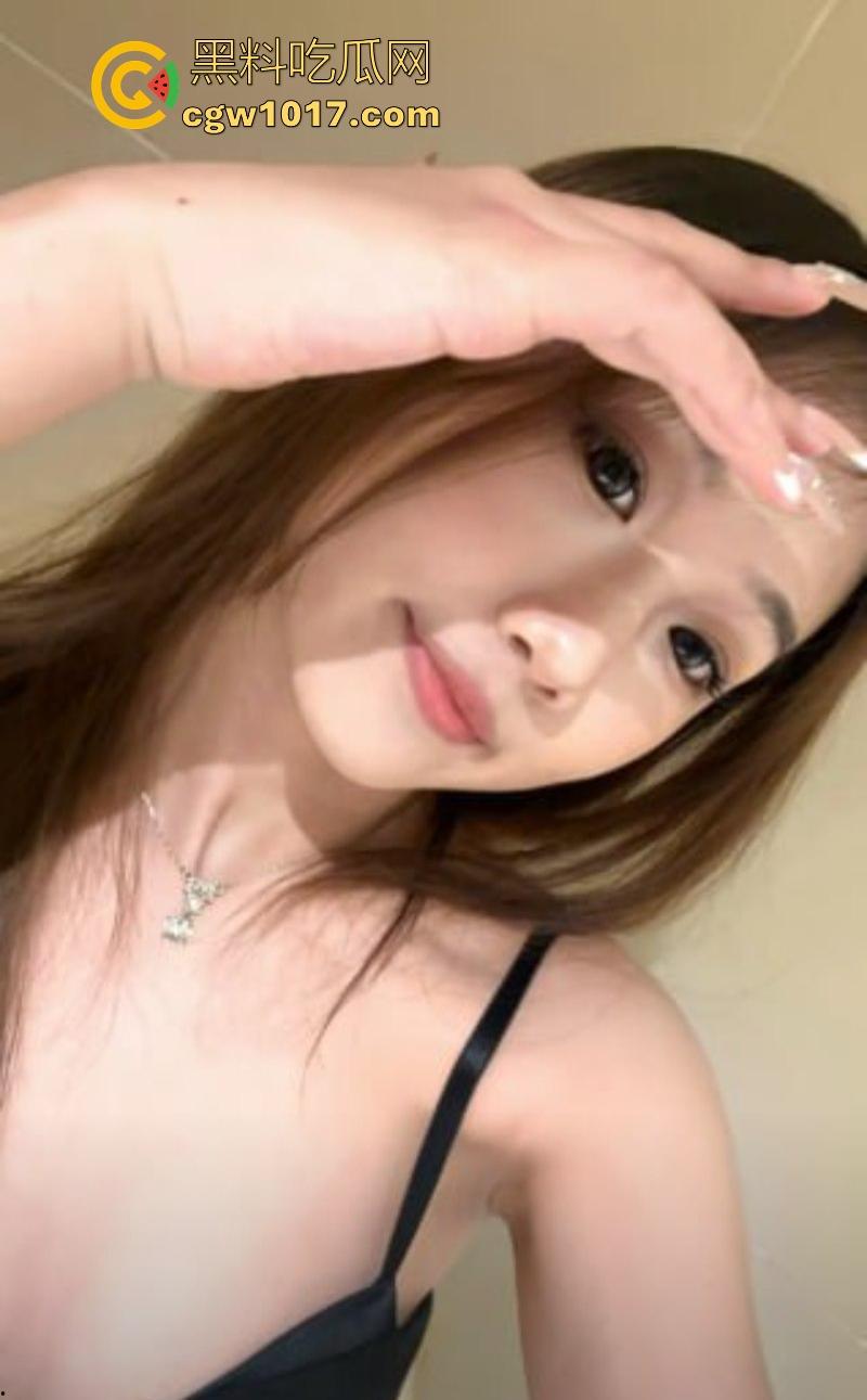 武汉师范学院大三学姐【廖子晴】露脸性爱视频曝光，翘臀高撅摇晃求插眼神饥渴，无套猛冲蜜穴淫液喷溅！  第2张