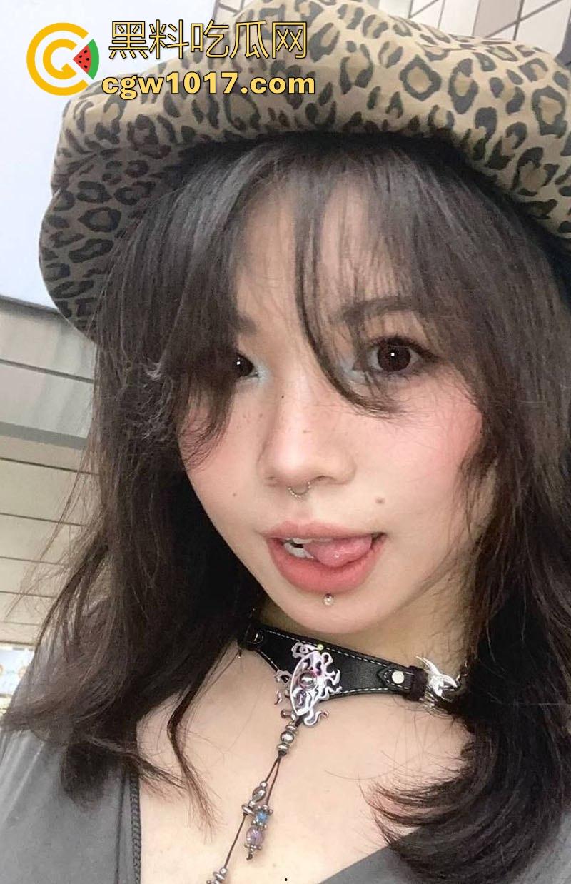 河北反差幼师【李小梦】人民好教师，白天讲课，晚上辅导大学生，微坦身材翘臀圆润，露脸深喉舔屌上位骑乘！  第4张