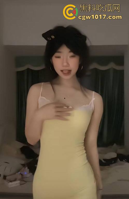 快手5.8万粉丝的精神小网红【林小桃】被金主调教爆操，真实露脸黑料私拍，小小的身体竟然藏着如此大的骚劲！  第3张