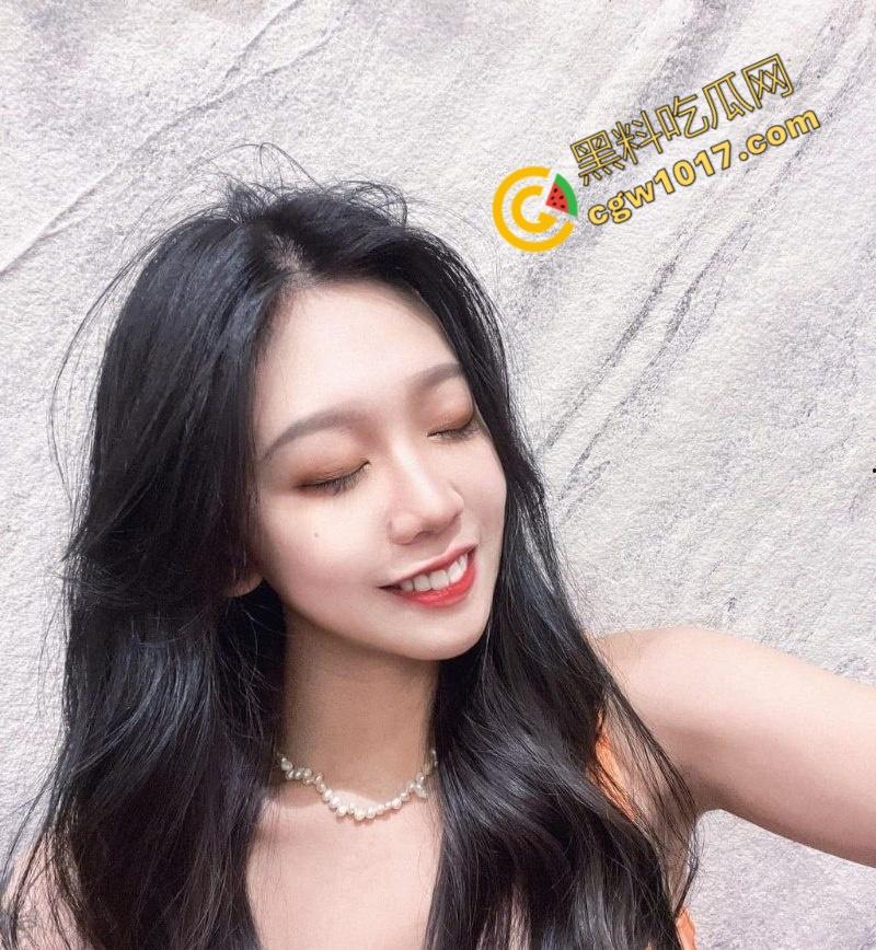 杭州美少妇【冯霏霏】与老公兄弟偷情视频烈火撩人，翘臀淫浪，无套激战，无尽快感爆棚，让人欲火焚身，欲罢不能！  第3张