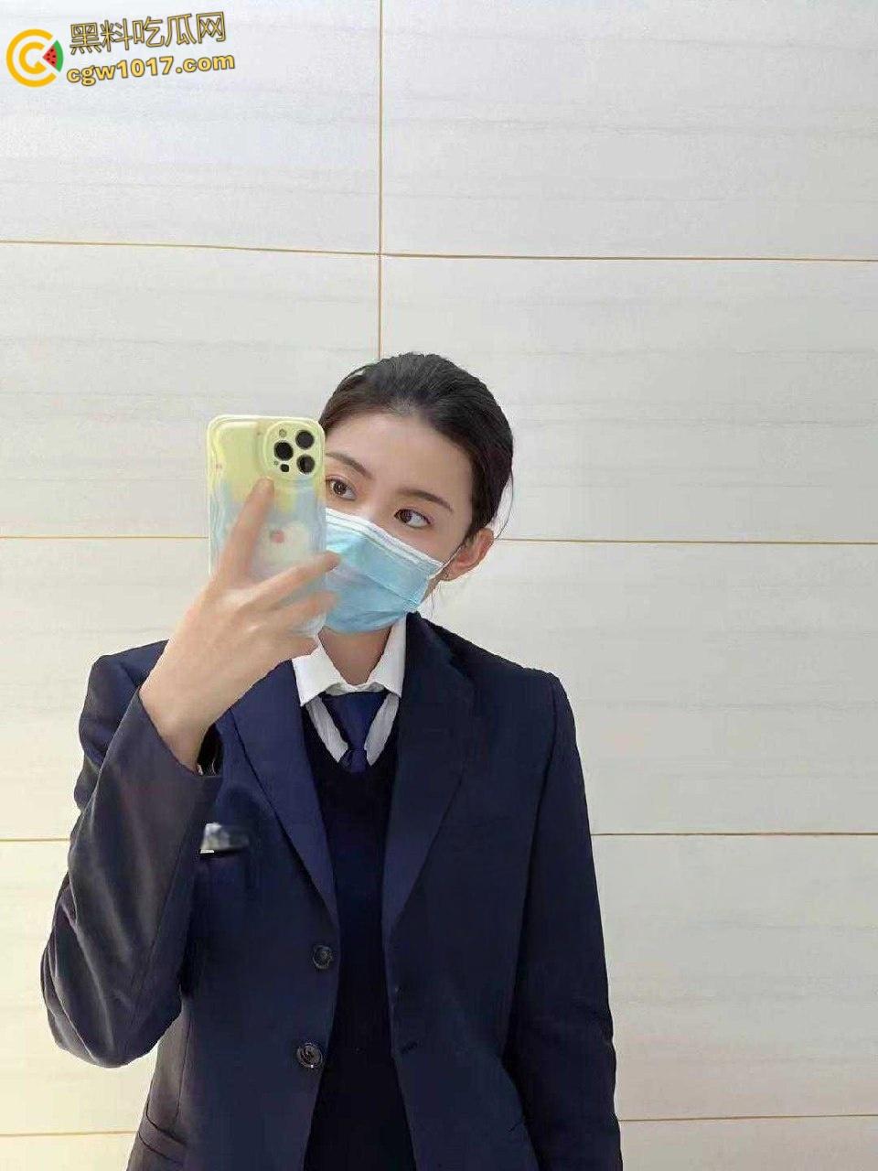 黑龙江省农商银行【赵蕊】，悬崖式分手被男友遭曝光，娇小美乳穿着情趣黑丝，趴在床上被猛猛打桩！  第4张