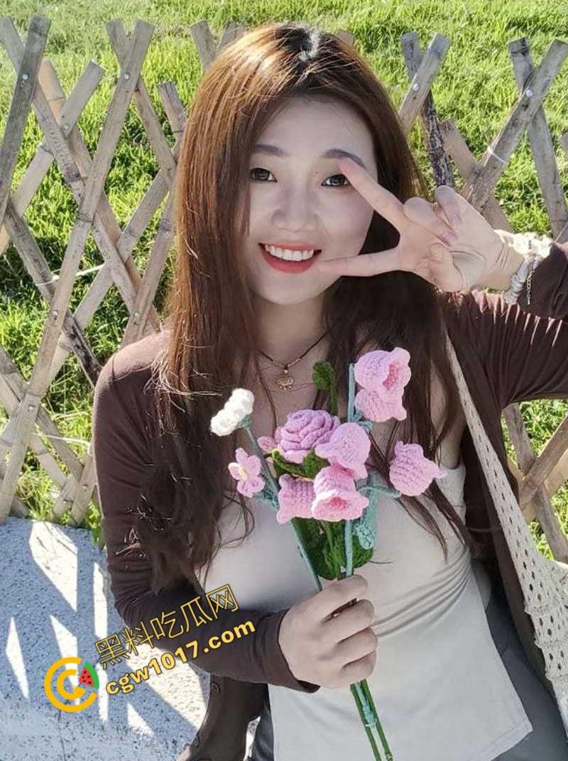 钦州骚妹【吴琪雪】乱伦丑闻炸翻全网：被亲爹无套内射，打胎后再度狂欢，前男友怒曝聊天记录毁三观！  第4张