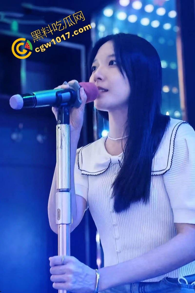 厦门人妻【刘思琪】婚前狂热自慰视频曝光！外表甜美内心淫荡，自慰镜头惊艳惊骇，私密桃色春光瞬间爆炸全网！  第2张