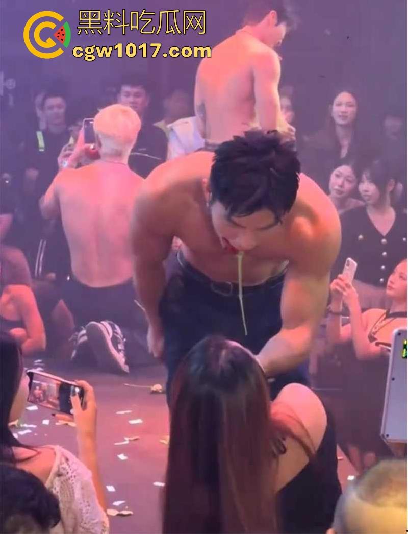 经济下行的今天KTV会所男模都变得正规化，每个言行举止都有规定，颜值只是入场券，想赚的更多那就得更努力！  第5张