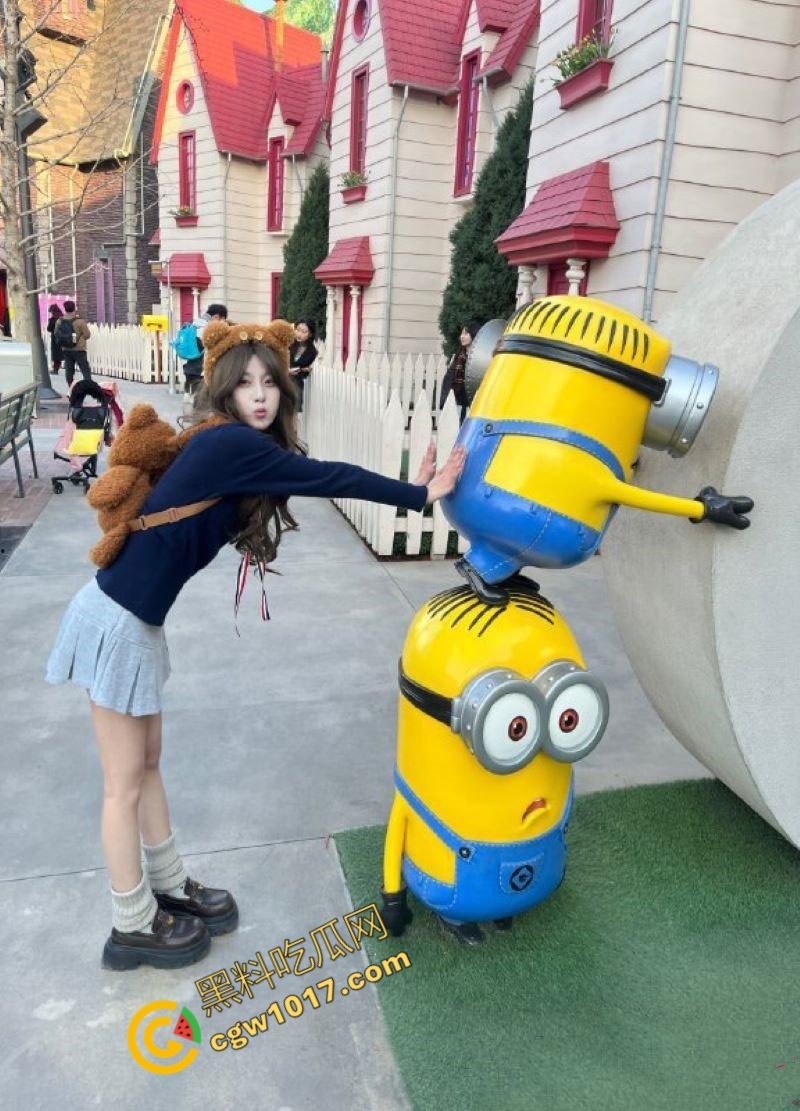 潍坊反差萌舞蹈生狂野视频炸网！34D巨乳乱颤，高铁厕所疯狂乱交！清纯脸下的妖艳野战，让你欲望无限！  第1张