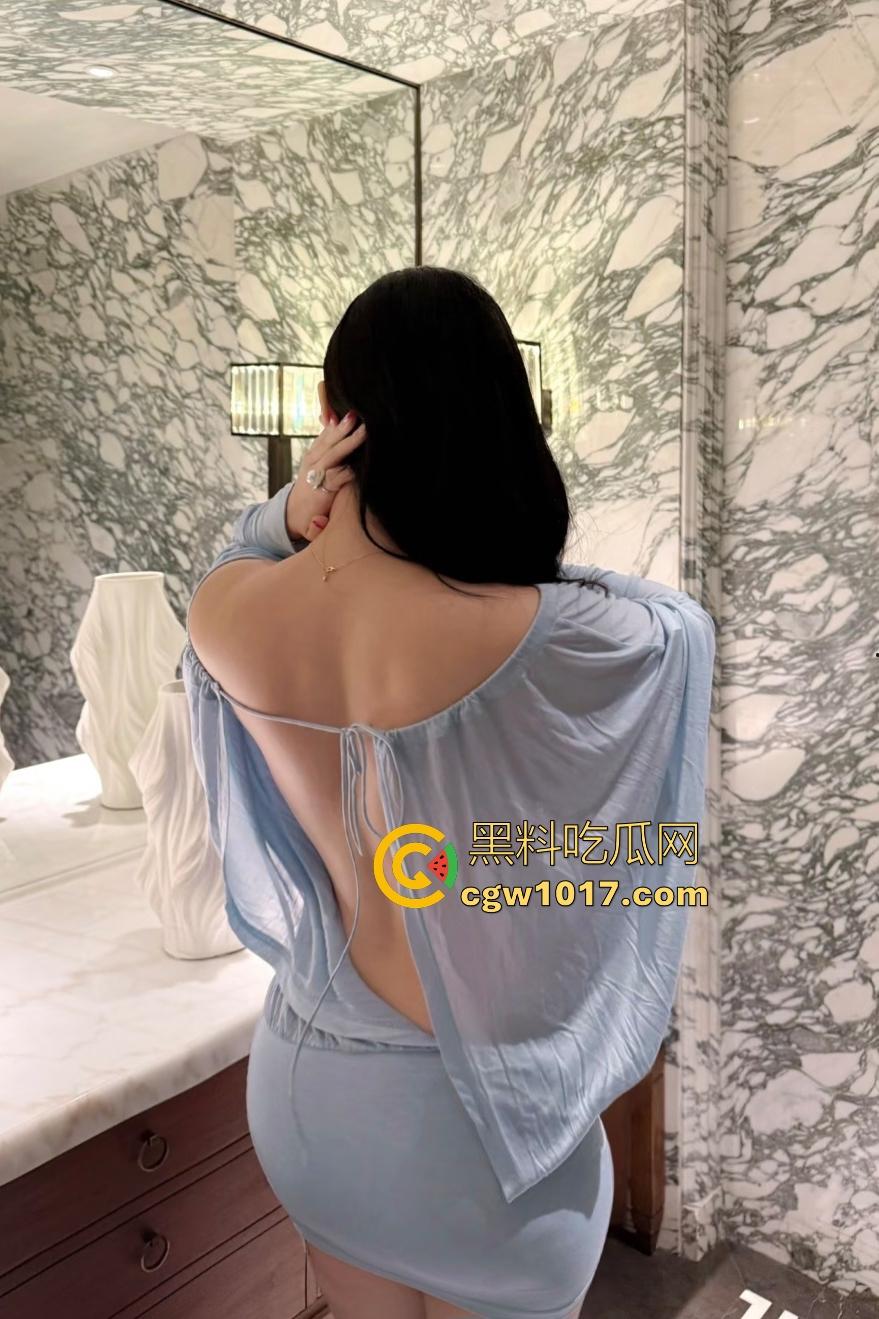 反差猫娘cosplay乐乐，假尾巴塞肛门摇屁股，被男友写“乐乐是爸爸的小母猫”，口交如打桩机疯狂深喉！  第5张