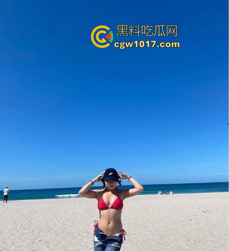 河北微胖母狗【魏志敏】极品骚逼母狗调教日常曝光，猛男骑乘黑丝项圈跪地求操，皮鞭滴蜡露出无套啪啪！  第2张