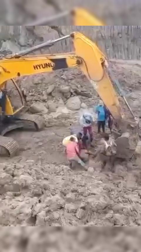 惊天摄魄！非洲刚果铜矿场坍塌惨剧：80人惨被活埋葬身矿场，挖掘机疯狂清尸，尸骨遍野！  第8张