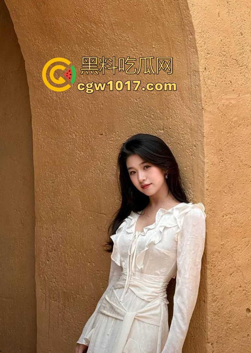 武汉大学流行音乐系【李晓语】为达目的陪睡娱乐圈大佬，敏感娇躯遭暴操爽到颤抖，曾经的高傲女神沦为了舔舐母狗！  第1张