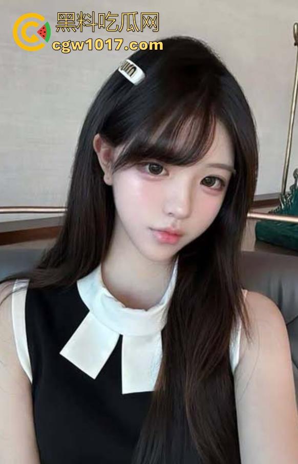 忽悠自己亲姐姐开房，蒙上姐姐眼睛中途换人偷操，全程无套内射，射完无缝衔接继续操，玩的就是心跳！  第1张