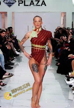 激情荷兰时尚展：裸露模特颠覆眼球，薄纱飘舞间激情四射，色情与高雅交相辉映，撩人心弦！  第4张