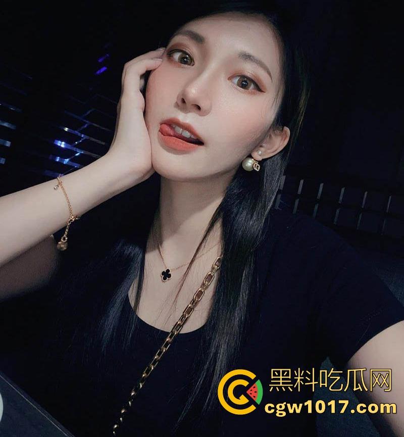 杭州设计公司高颜值前台【廖渔颖】公司高冷御姐生人勿近，私下黑丝母狗狂吮猛男大屌，高潮失禁潮喷浪叫销魂！  第2张