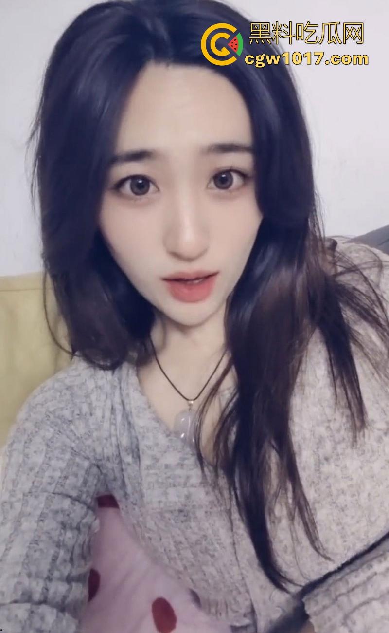 辽宁工商学院【廖齐柔】清纯外表下淫乱至极，实习工作期间与同事约炮做爱，男友怒爆露脸视频报复！  第1张