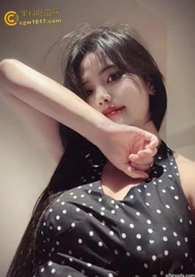 广西清纯嫩妹【何少雪】，为帮渣男还赌债签下裸贷，站立撒尿掰逼自慰，不料被骗输光跑路，被债主怒爆私拍！  第3张