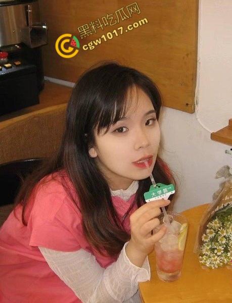 河北保定学生情侣激情视频曝光：深喉与翘臀齐飞，镜头火辣贴身捕捉每寸肉体交融，画面刺激直击原始欲望  第2张