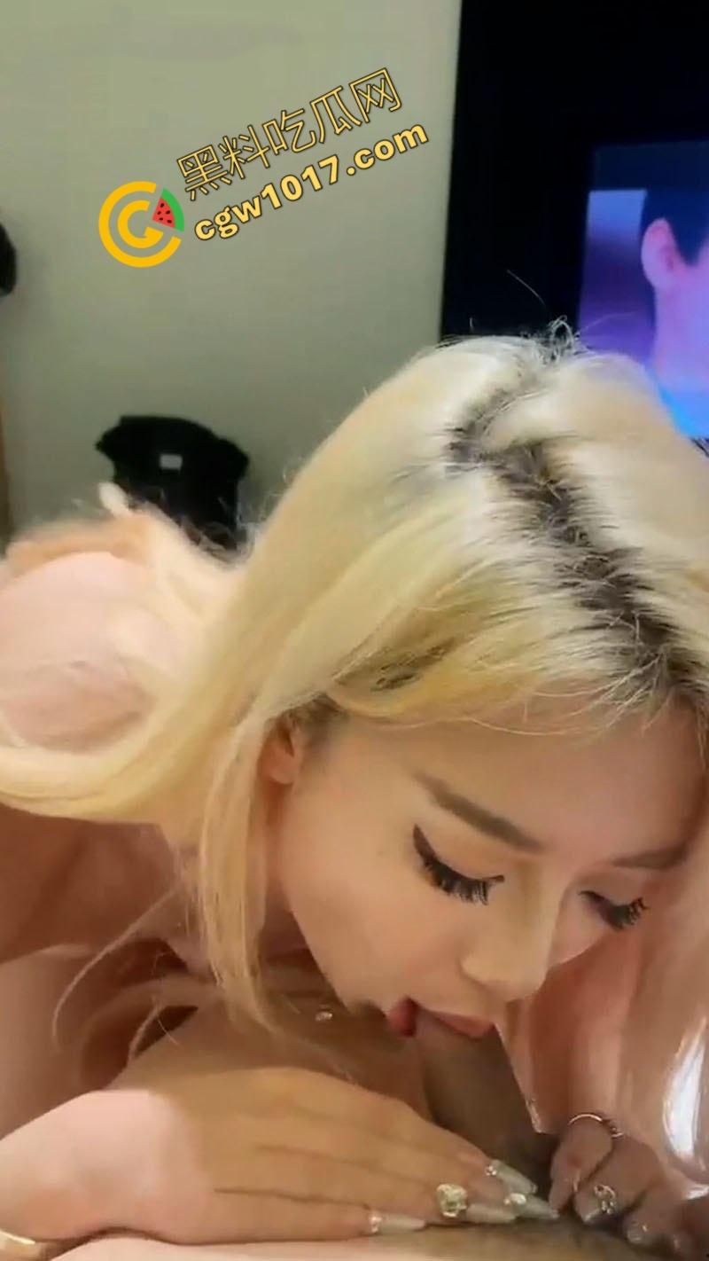 上海冷艳名媛夜夜被金主调教爽翻天：玲珑贵妇化身骚媚母狗，深喉肉搏，丰臀高撅，花心狂撞，欲仙欲死，极品尤物任君采撷！  第5张