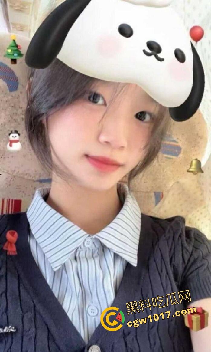 表面清纯可爱学生妹【邢可欣】长得一副人畜无害的脸，实则私下却是自慰福利姬，这小穴自插捅的，淫水泛滥！  第8张