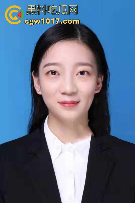 东北师范学大学淫荡小母狗【魏梦】与男友做爱视频曝光，日常花式做爱镜头面前大胆展示小嫩逼，真是应了那句十个眼镜九个骚！  第1张