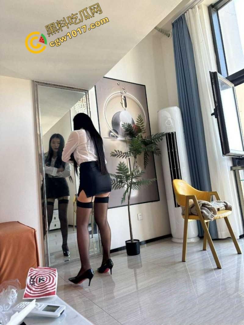 疯狂新婚夜：90后黑丝娇妻被伴郎疯狂爆操，绿帽老公兴奋拍摄，淫态视频网络大爆！  第7张