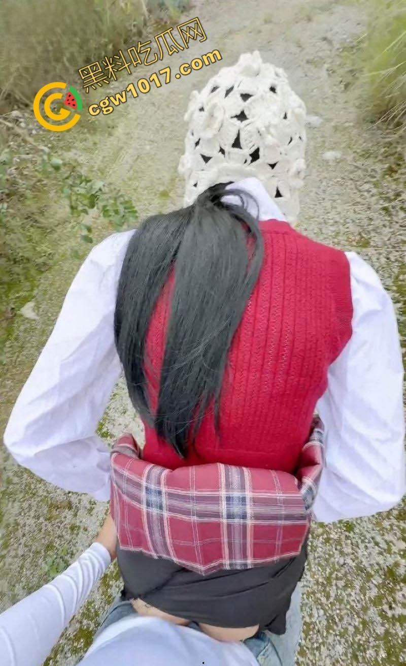 工地旁与女儿激情爆发：大马路上口交，猛插湿滑小穴，再狂肏紧致屁眼，禁忌车震，激情四射！  第8张