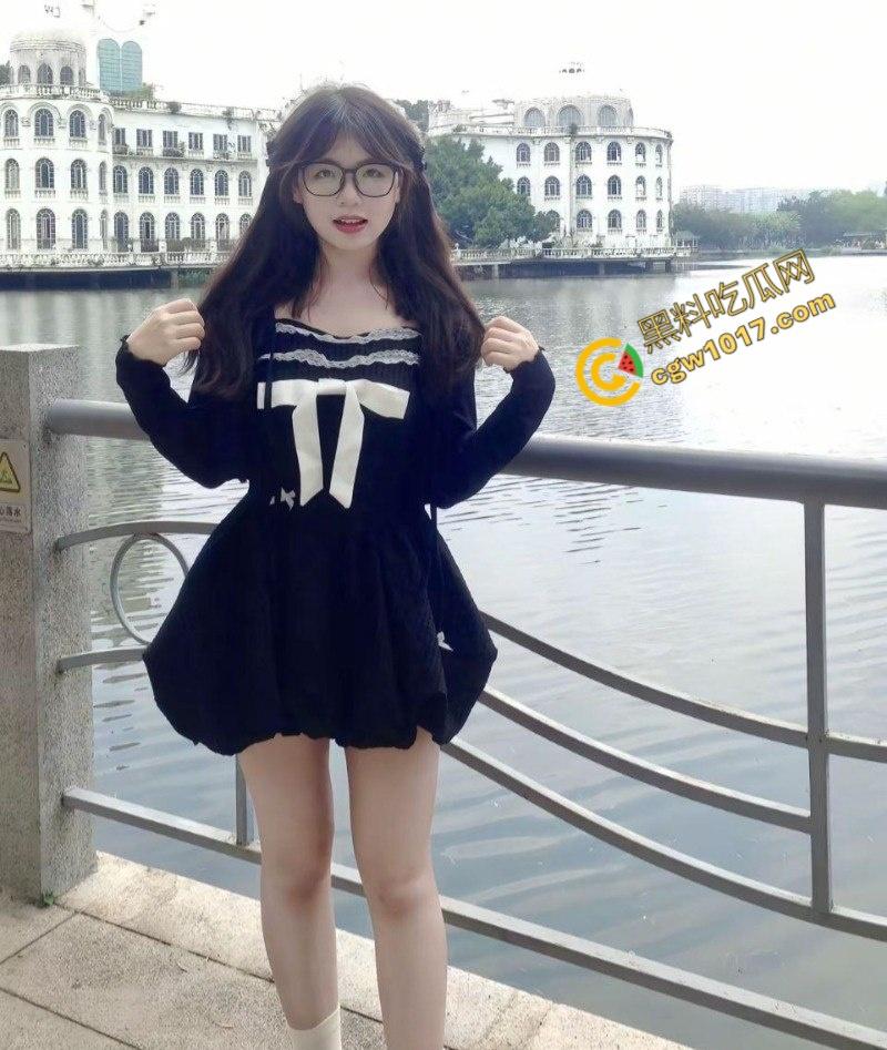 河南师范大学【张妍】激情视频爆红，翘臀高撅迎合巨棒，汁水四溅，巨乳晃荡，淫娃本色全开  第4张