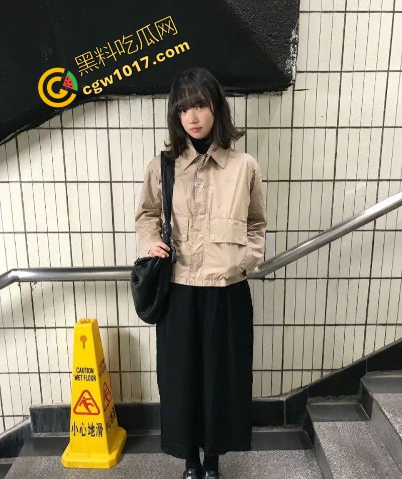 抖音百万网红【妖怪ZZzAI】酒店被抓奸，女友怒曝3P女粉视频，暴打女友，精液横流，人设崩塌，粉丝暴怒退粉！  第6张