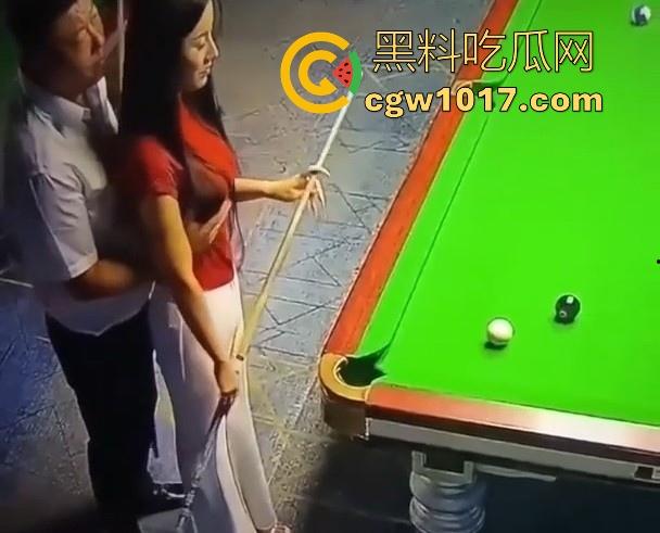 21世纪最伟大的职业台球助教！挽救了很多无知少女，也启蒙了很多少男，让我们好好重温一下那些经典名媛战役吧！  第1张