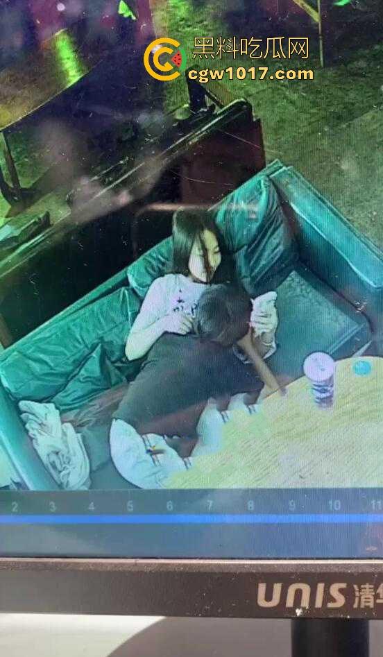 广西玉林仙尼奶茶店大瓜！学校里是高冷女神【孙晓惠】，学校外却是口爆小母狗，单喝奶茶还不够还得加一点精液是吧！  第7张