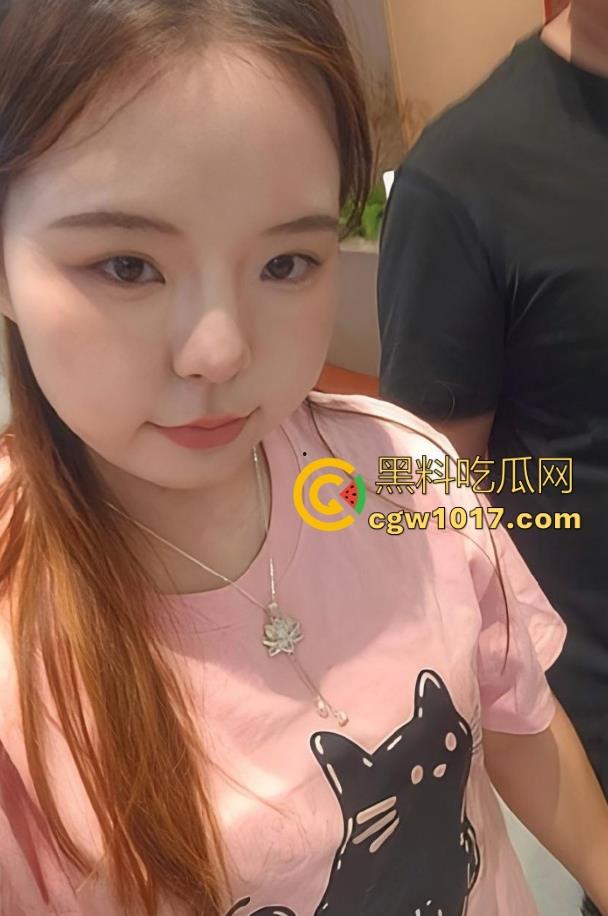 河南第一小学5年纪3班数学老师【肖莹】跟男友性爱视频泄露，丰满如肉弹，骚逼湿透饥渴，全程露脸骑乘做爱！  第3张