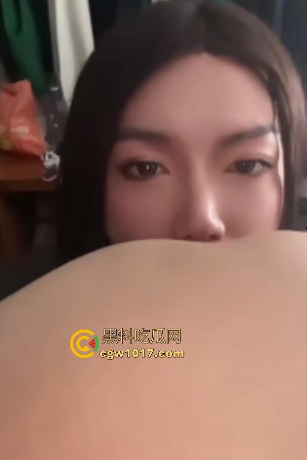 河南碧桂园老总侄女【凤红雁】，约炮M男，舔屁眼如毒龙钻洞，帮舔菊花还送豪宅一套，这个M男我当也行！  第5张