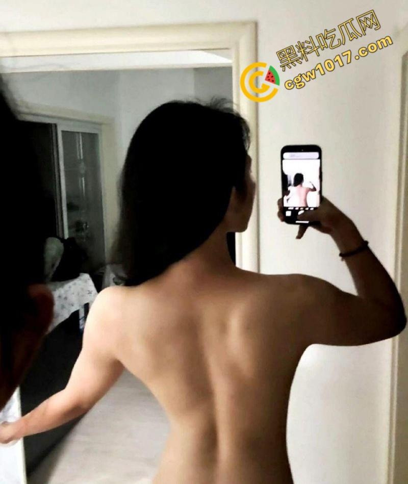 浙江台州护士【邓艺涵】性爱私拍流出，白衣天使秒变淫娃荡妇，男友各种凌辱调教，让人大开眼界！  第2张