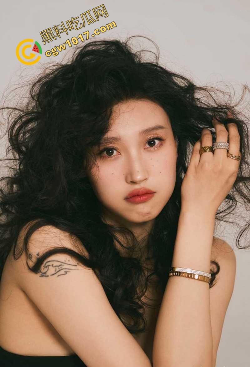 广东舞蹈老师【孙忆梦】万圣节惊爆！女神被秘密调教，全裸舔屌舔肛，摇奶颜射，尽显小母狗风骚！  第18张