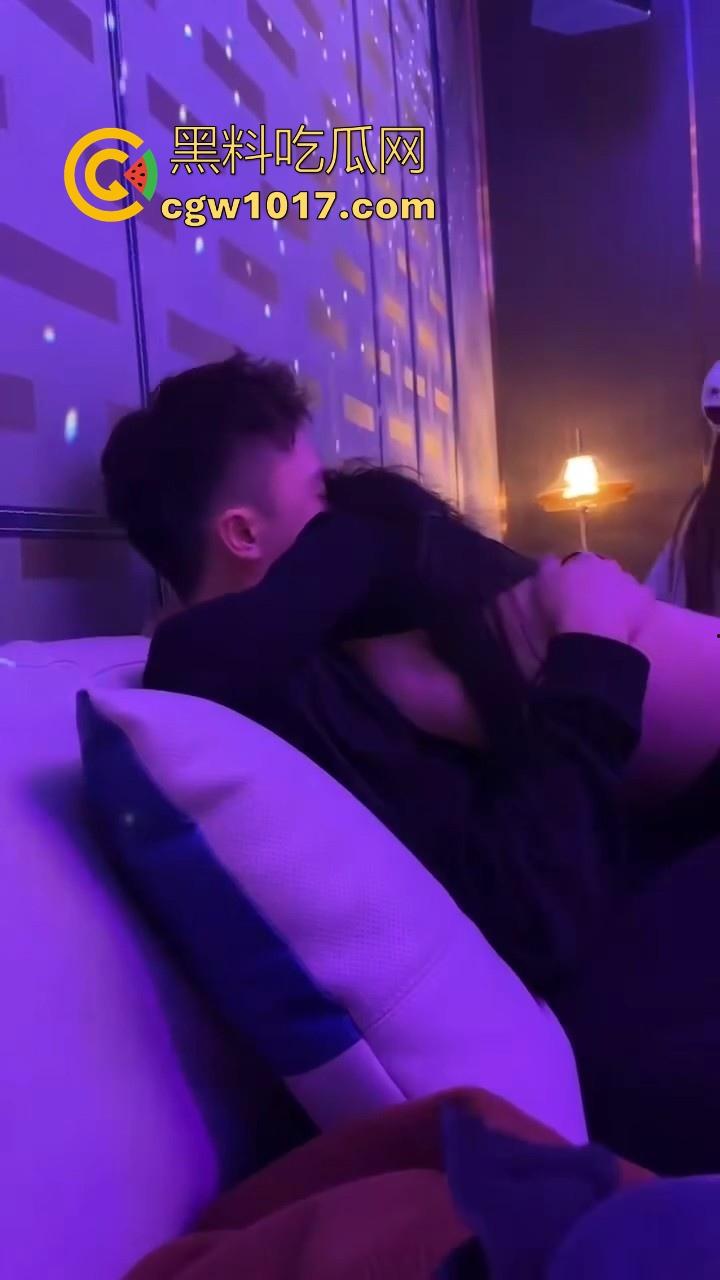 我是真的恨你们这些有钱人啊！吃好喝好操尤物，各种极品身材身上骑，骚逼一天一换，各种女神反差淫荡一面展示在目前！  第5张