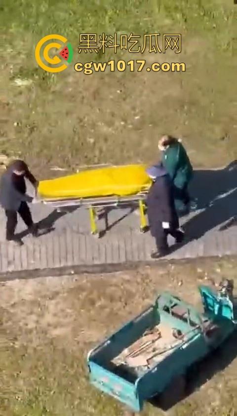 长春工地施工挖天然气挖出尸体，现场道路被封闭起来，怕是杀人灭口，抛死野外的，具体情况还得等待官方！  第7张