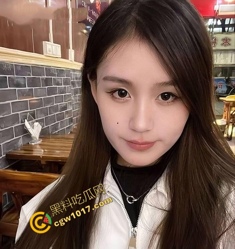 贵州美少女【冯梦瑾】约炮视频被曝：清纯外表掩藏骚浪本性，奶子乱颤，高潮迭起，肉体啪啪激荡，视觉与听觉双重爆炸！  第2张