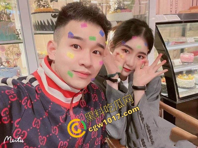 辽源巴卤社火锅店老板娘私下嗜好多人乱交，绿帽老公分享骚照，性感骚穴被无套爆操，白浆横流，淫靡不堪！  第5张