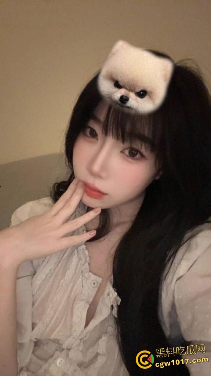 约炮大神【fkabuto】，约操江苏神仙颜值女大学生，白虎嫩穴一插白浆都流出来了，多姿势爆操浪叫不止！  第1张